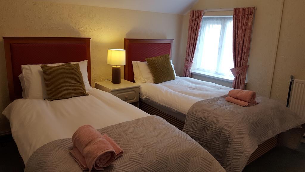 Bed & Breakfast Famille - Famille Group 3*