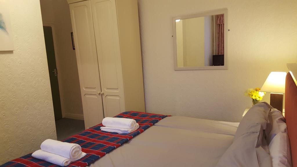 Famille - Famille Group Bed & Breakfast Blackpool