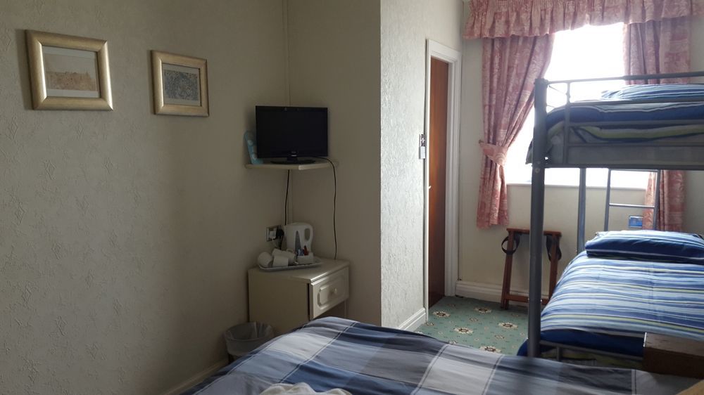 Famille - Famille Group Bed & Breakfast Blackpool